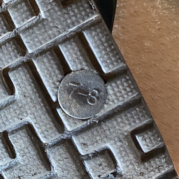 Tommy Hilfiger Black Flip Flop Sandals - Picture 5 of 6